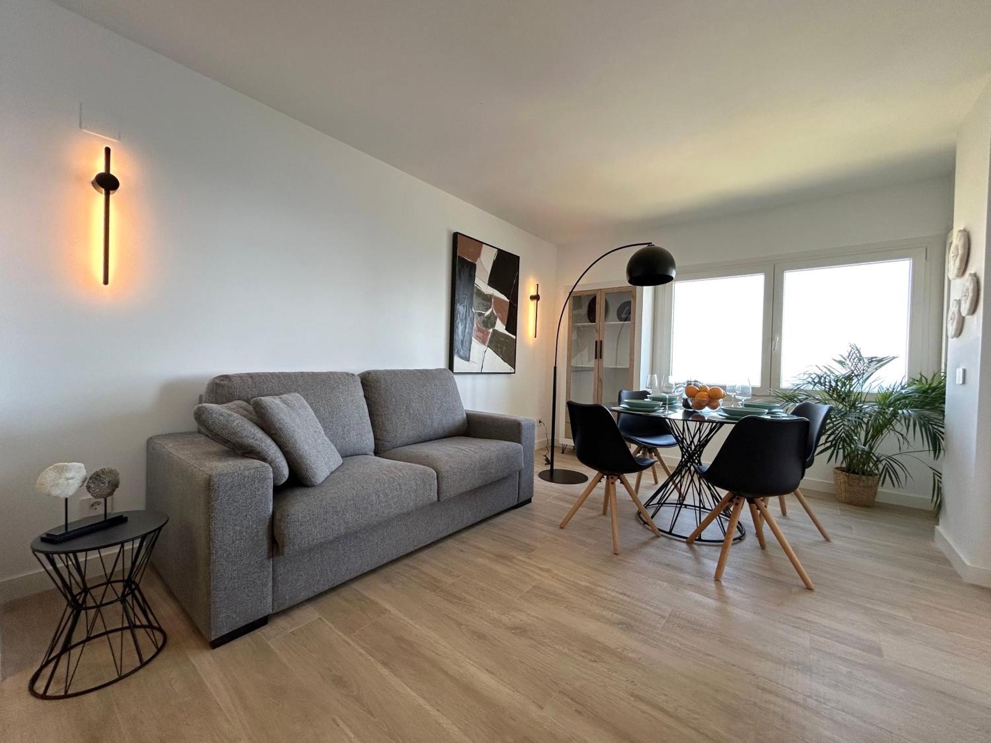 Posidonia Punta Prima - Luxury Seafront Apartment