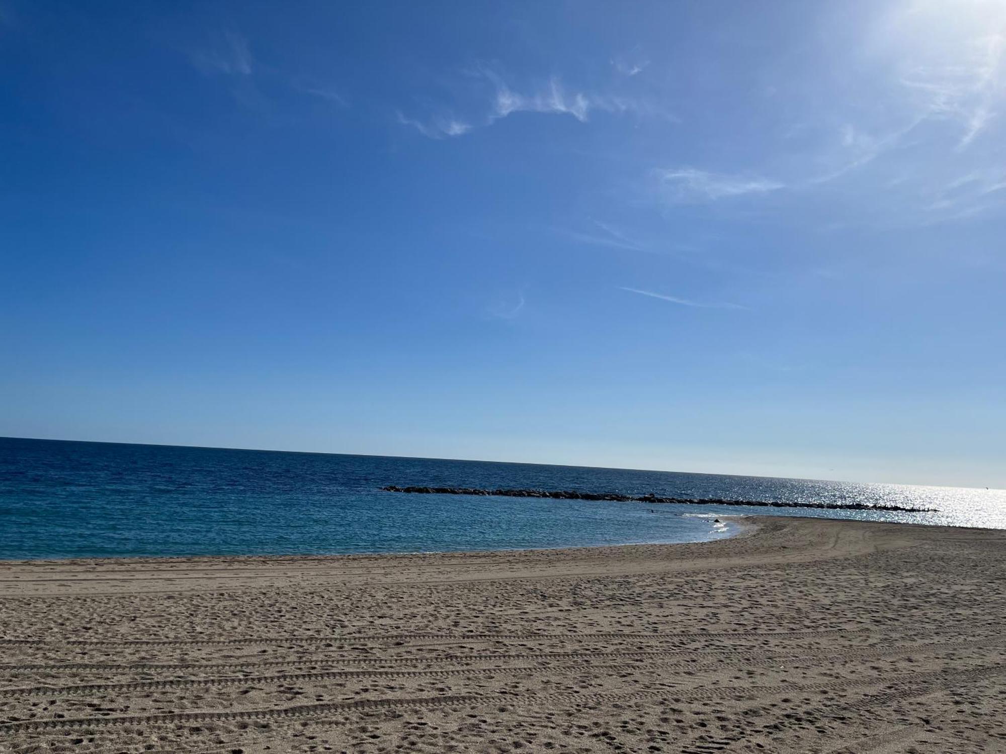 Apartamento En Roquetas De Mar. *