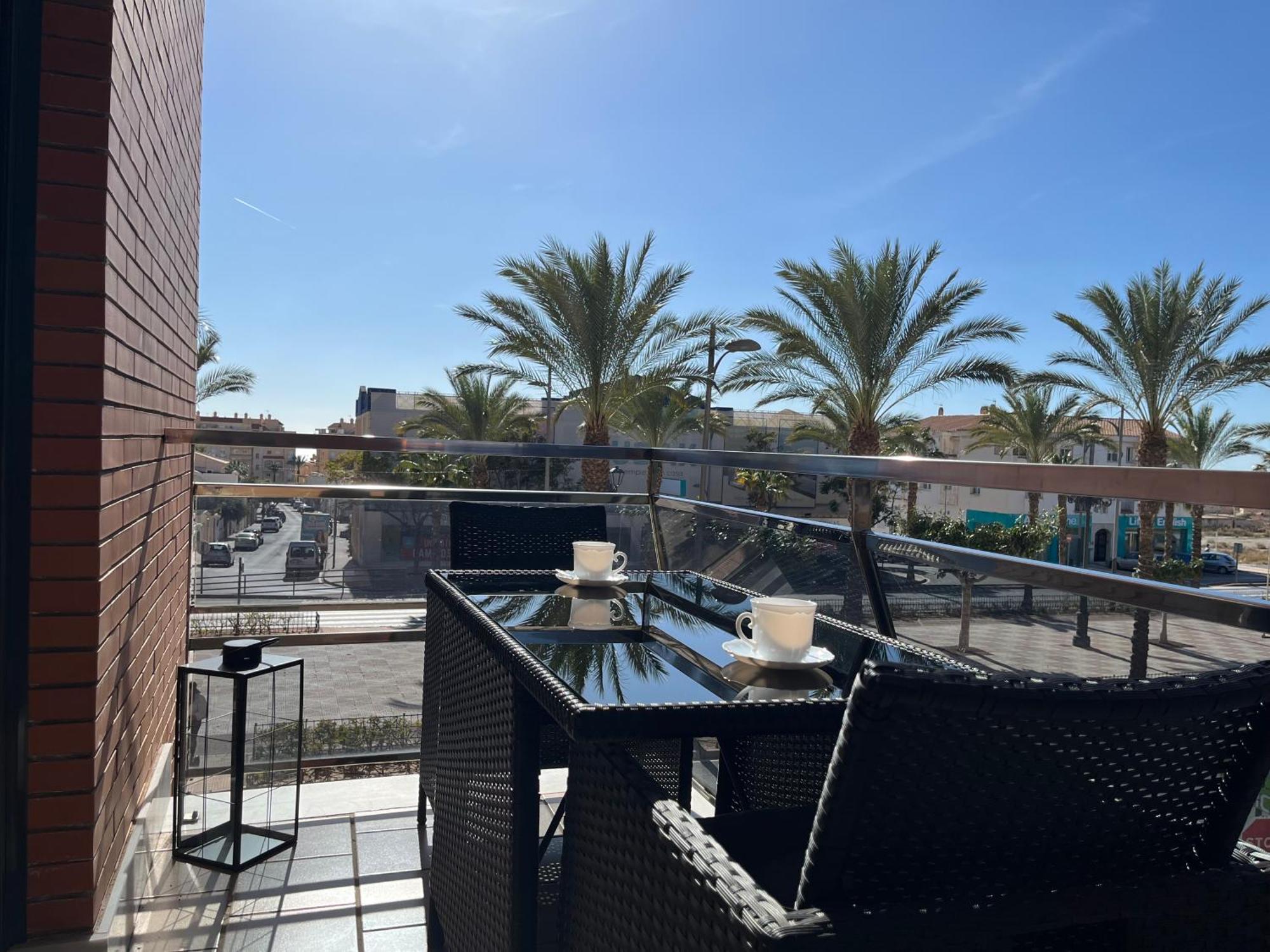 Apartamento En Roquetas De Mar. Aguadulce (Almeria)