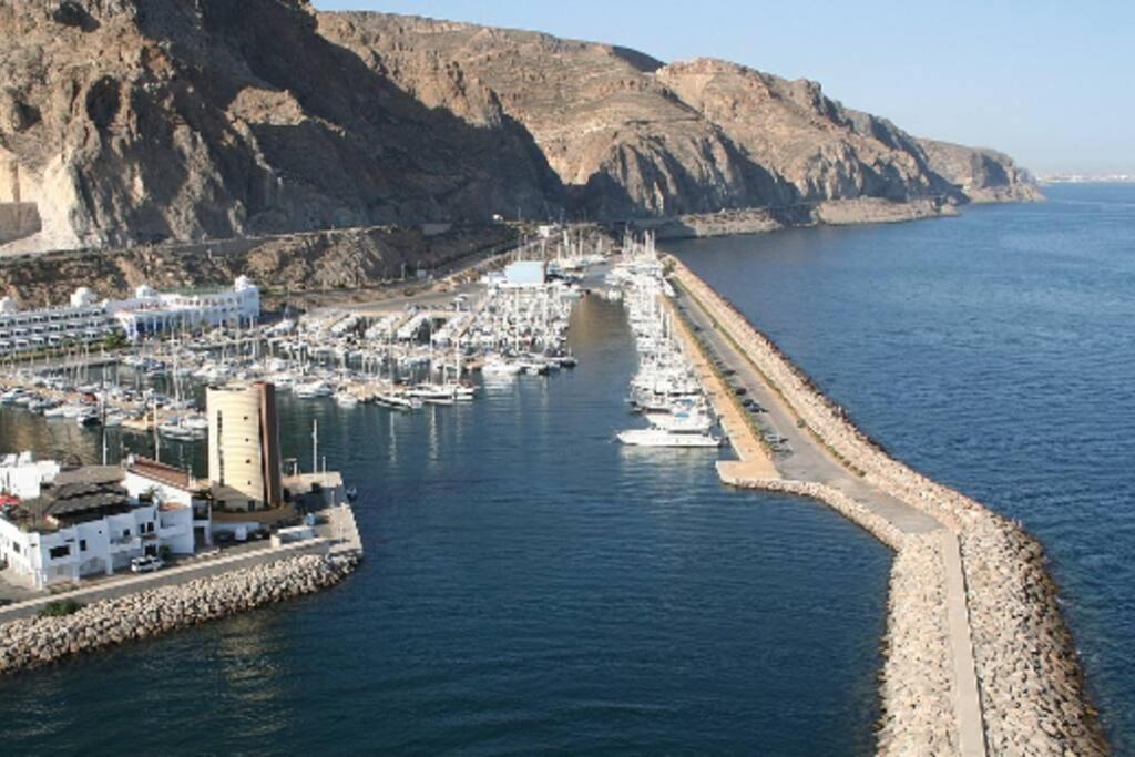En Roquetas De Mar. Aguadulce (Almeria)