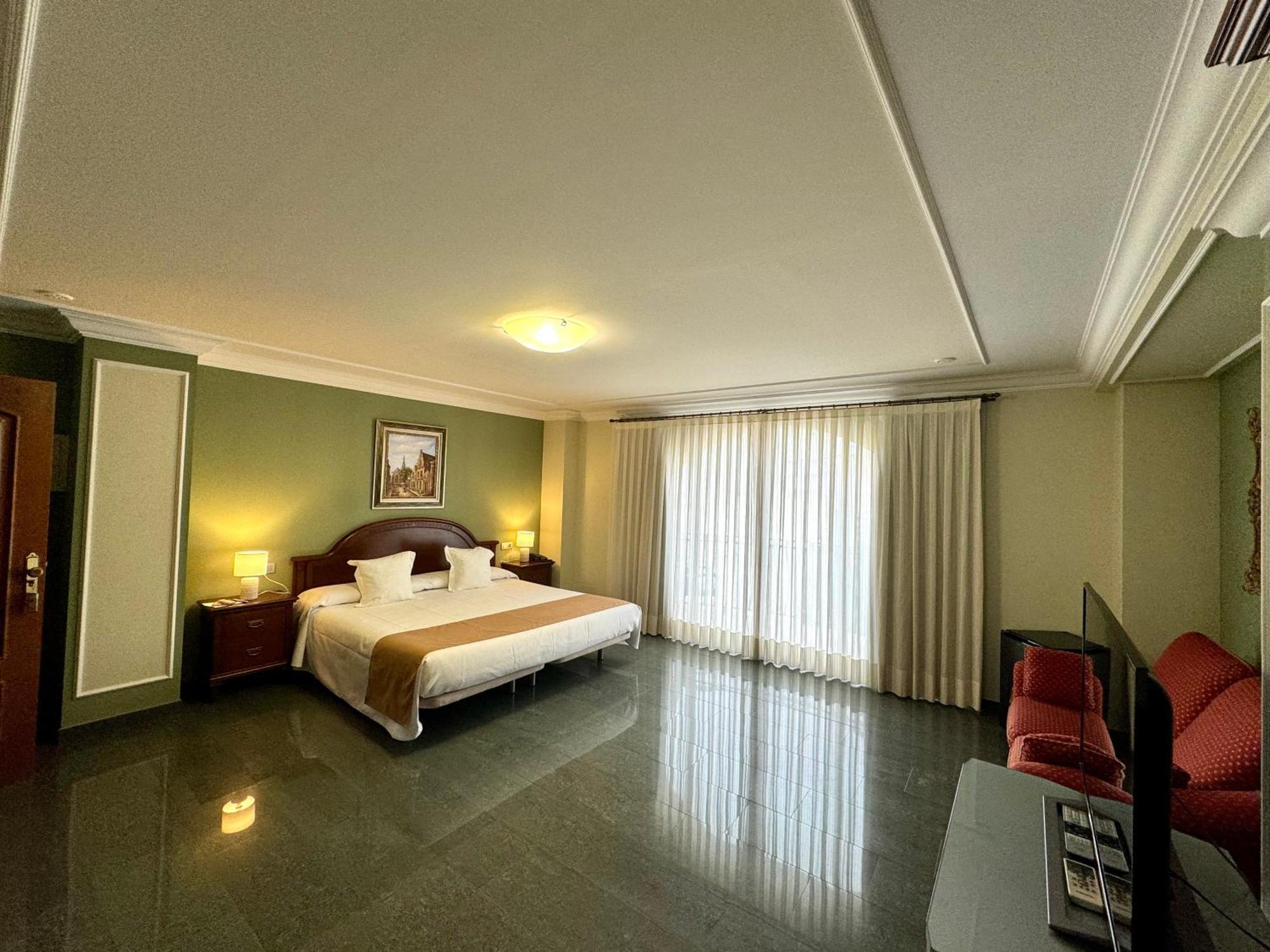 Kazar Hotel