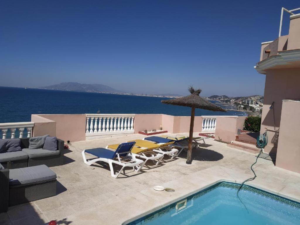 Magnificent 5 Bedroom In Front Málaga