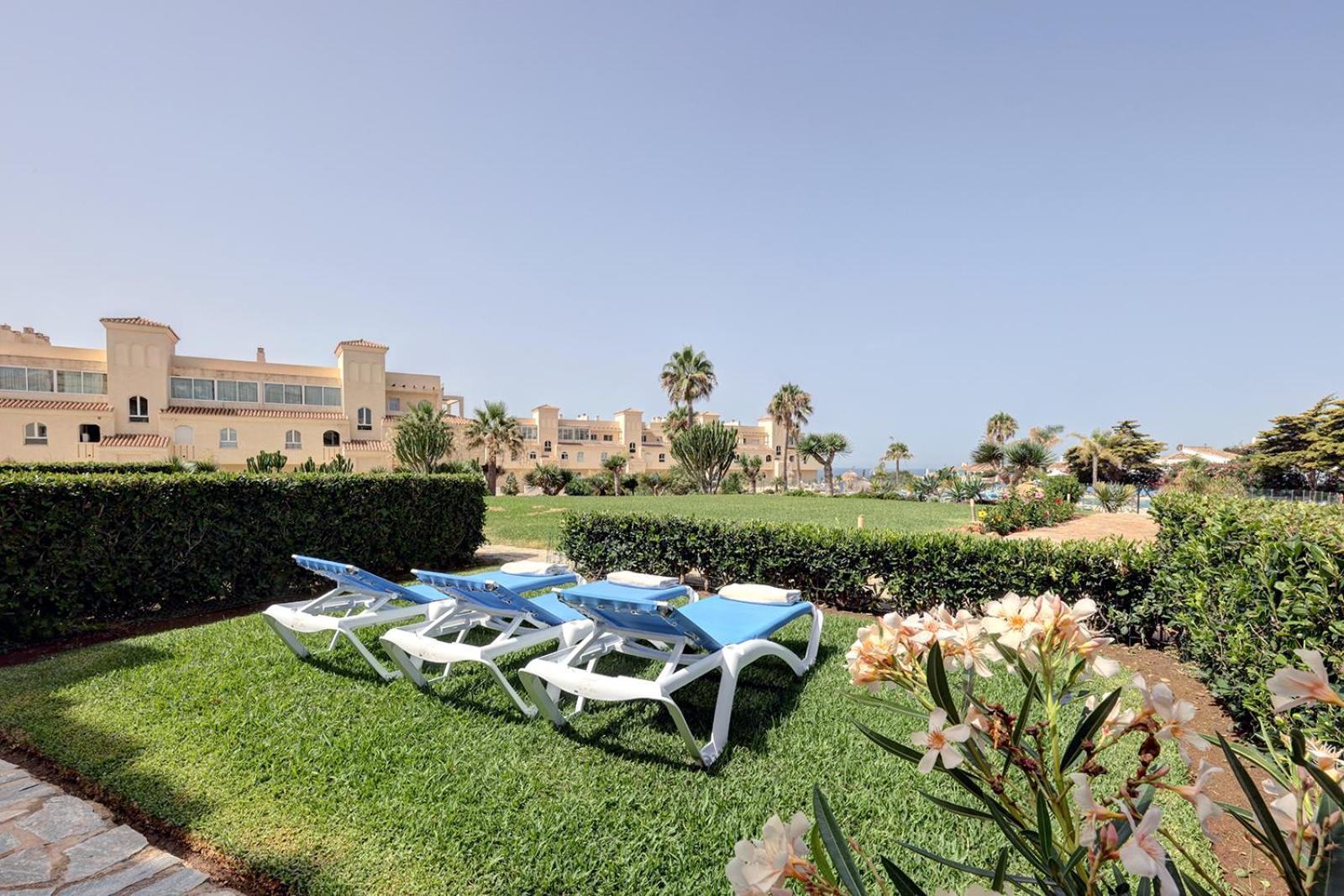 Apartment La Cala Gorgeous 2 Bedroom With Stunning Gardens, Pools And Sea Views El Faro