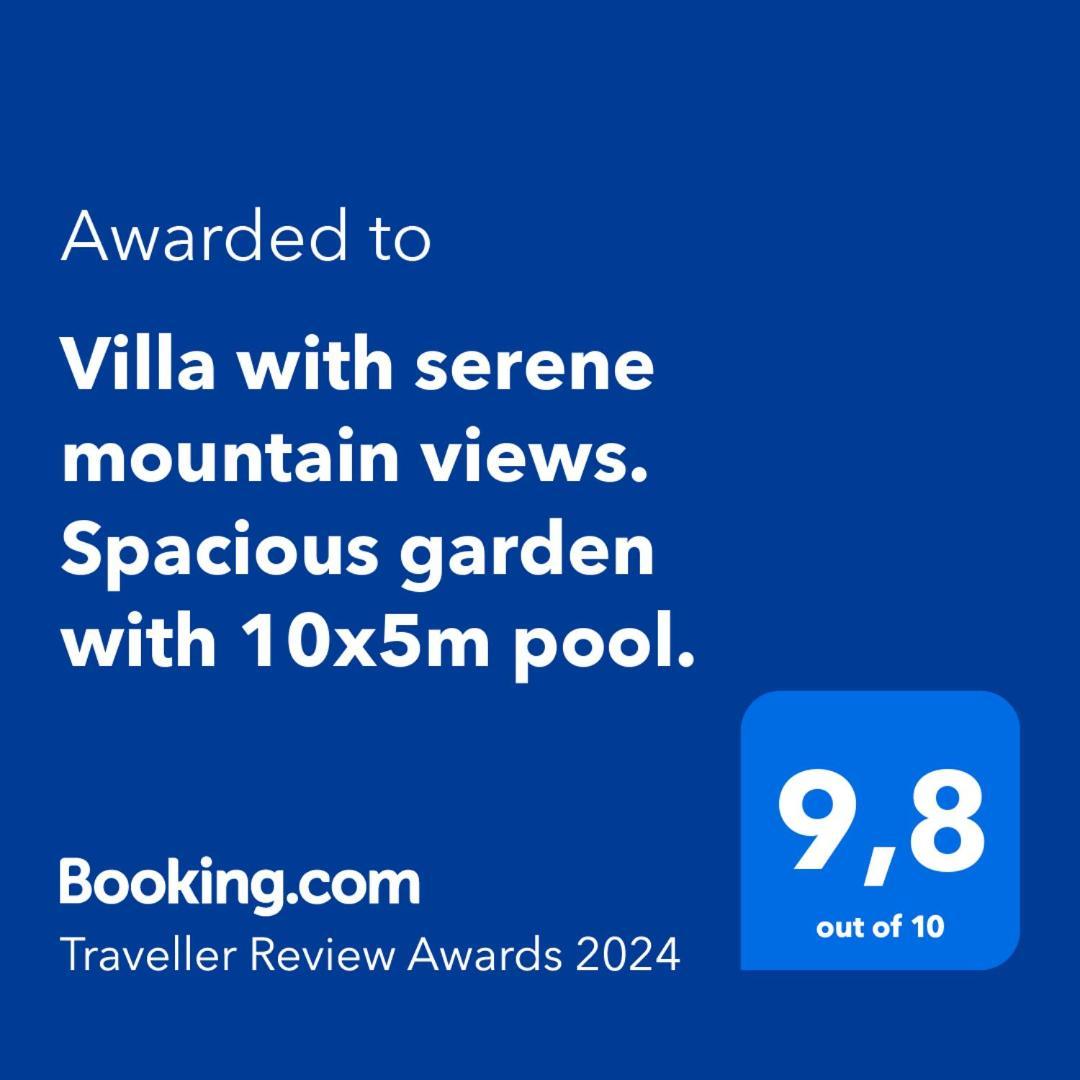 Serene Mountain Views Spacious Garden And Sole Use Of The 10x5m Pool Fortuna