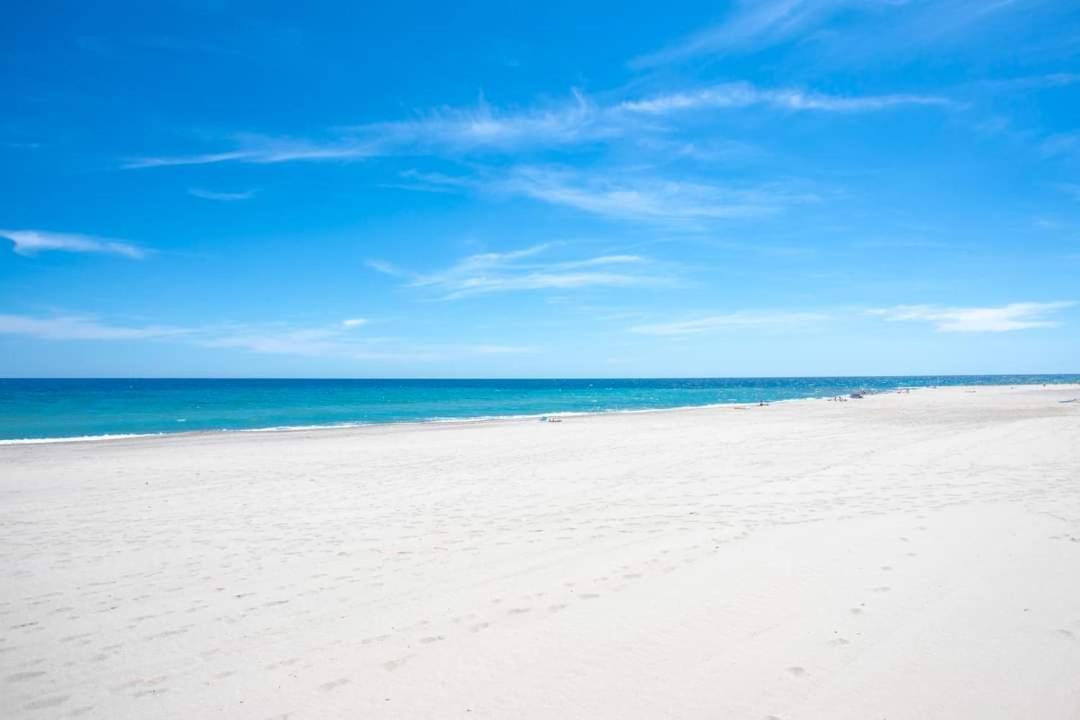 California 6 Miami Platja (Miami Playa)