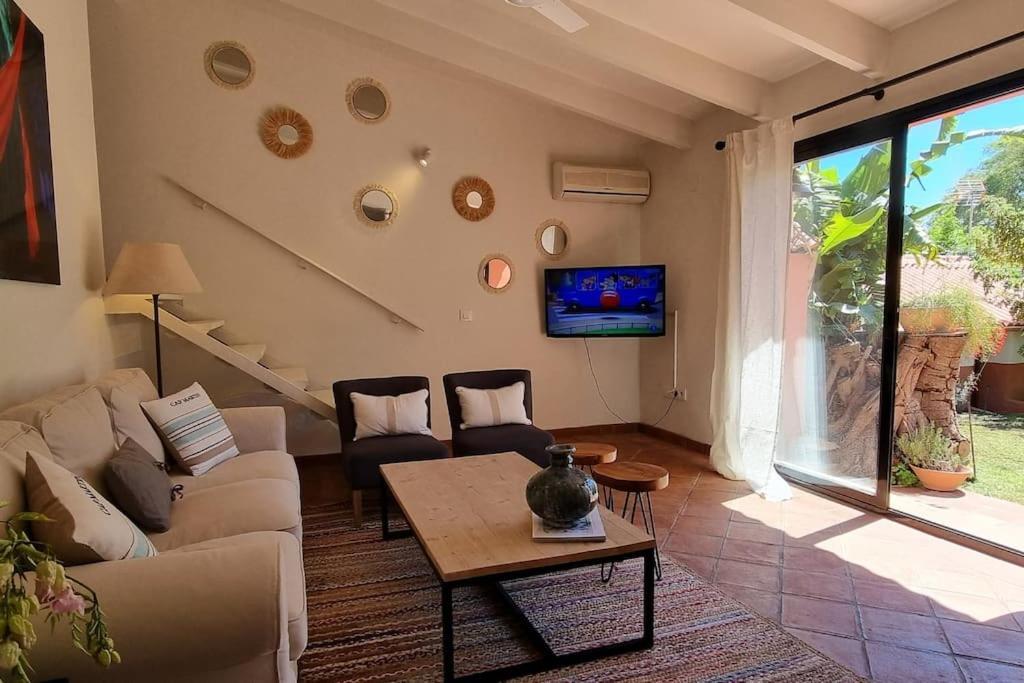 Сasa de vacaciones Bonita Con Jardin Y Terraza Privado Jimena De La Frontera