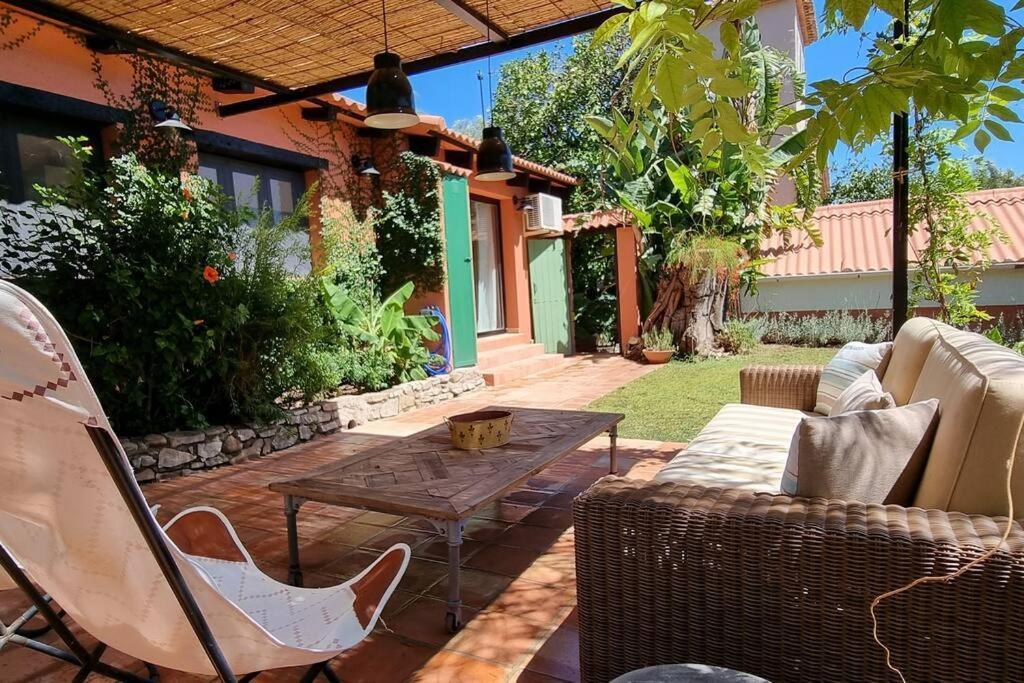 Сasa de vacaciones Bonita Con Jardin Y Terraza Privado