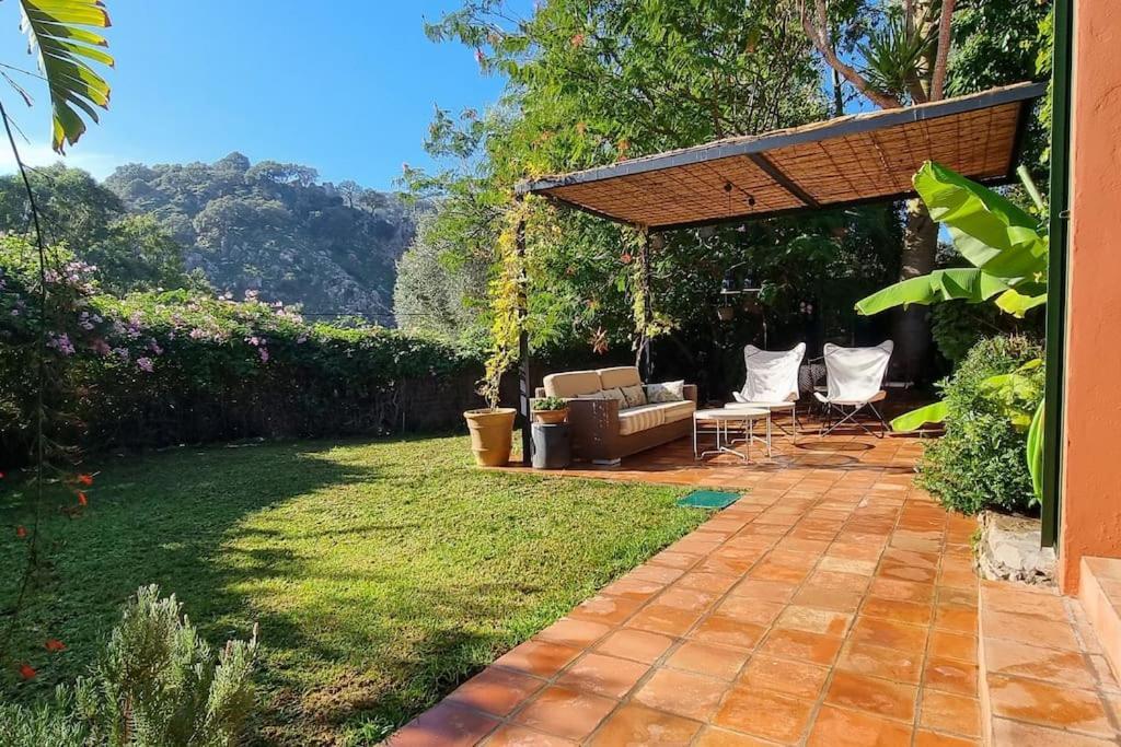 Bonita Con Jardin Y Terraza Privado Сasa de vacaciones