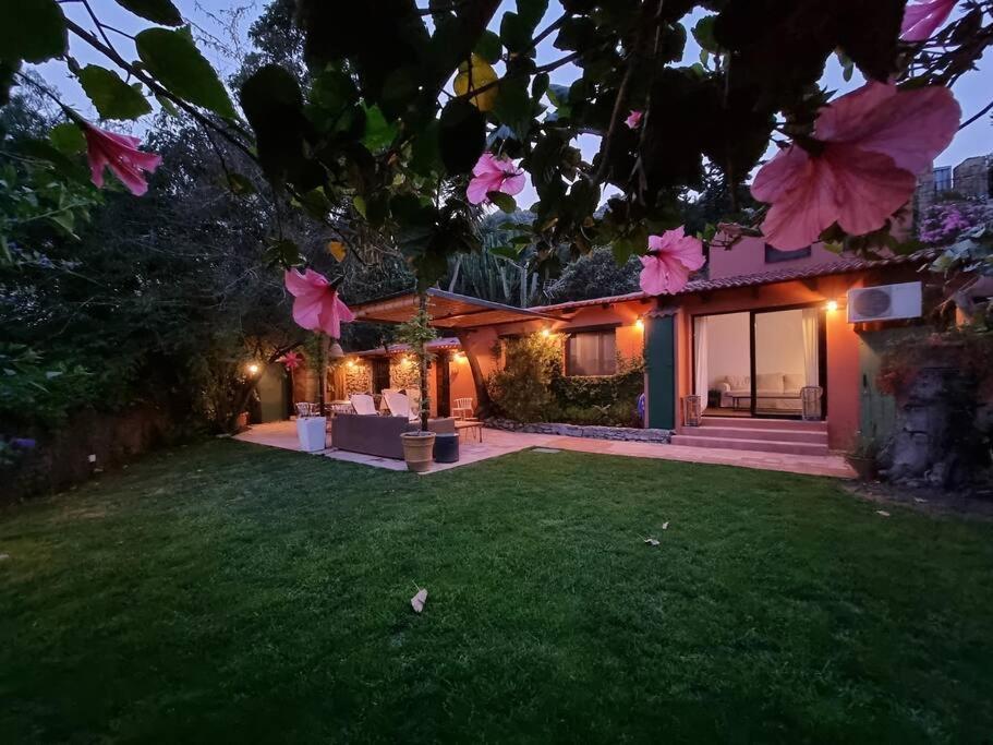 Bonita Con Jardin Y Terraza Privado Сasa de vacaciones *