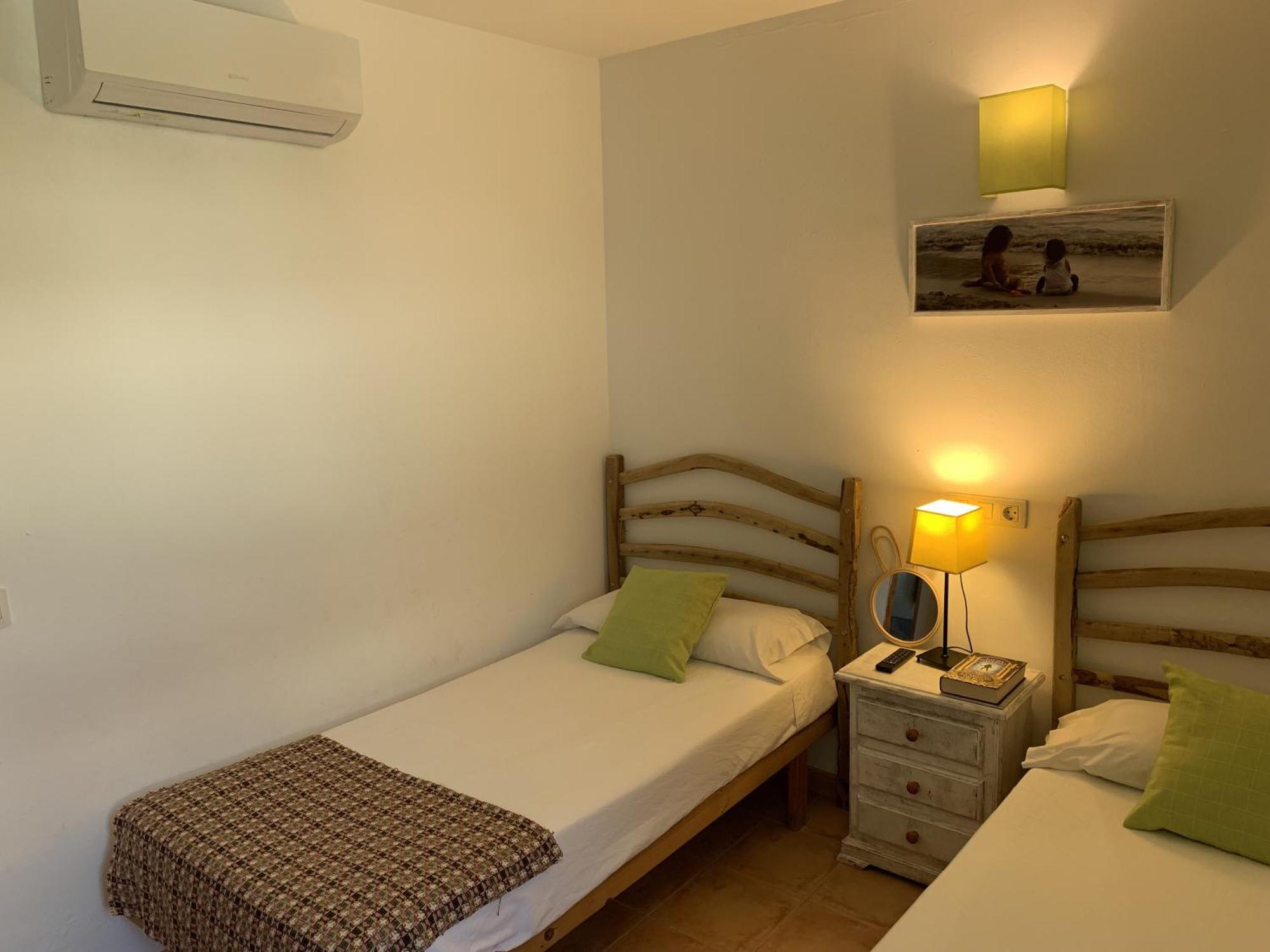 Con Piscina En Menorca Holiday home *
