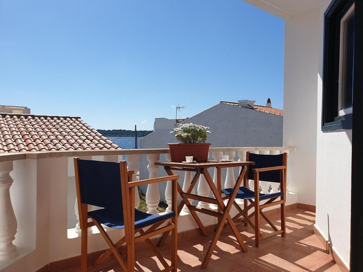 Apartamento F105 - Dos Dormitorios, Terraza Y A/c En Fornells Fornells (Menorca)