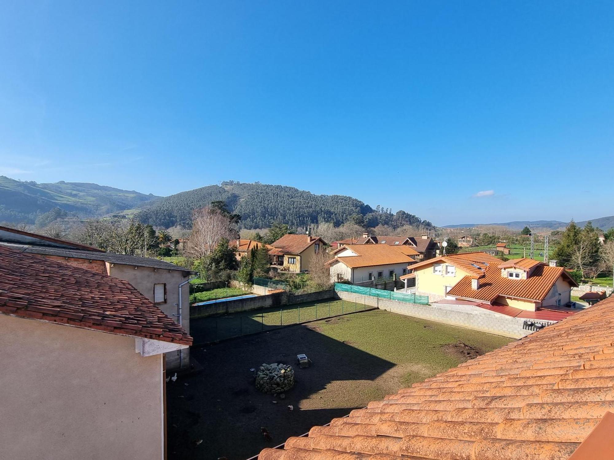 Apartamento Romantico Con Terraza Y Piscina Villabanez (Cantabria)