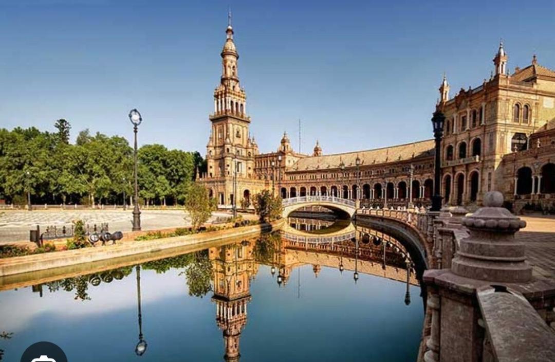 Con Bano Privado A Pies Del Rio Guadalquivir