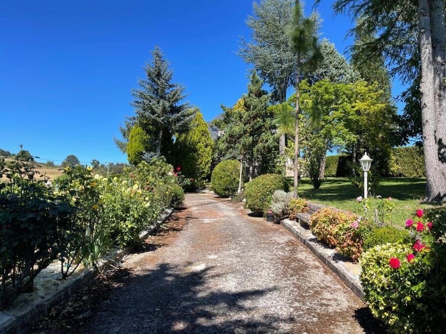 Villa Airexe. Con Piscina Y Tenis En La Ribeira Sacra *
