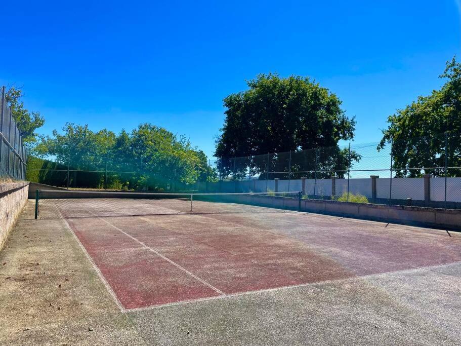 Airexe. Con Piscina Y Tenis En La Ribeira Sacra Villa