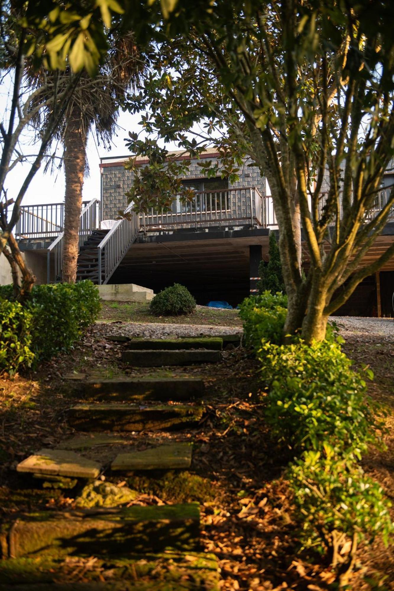 Garden Rock Tonanes