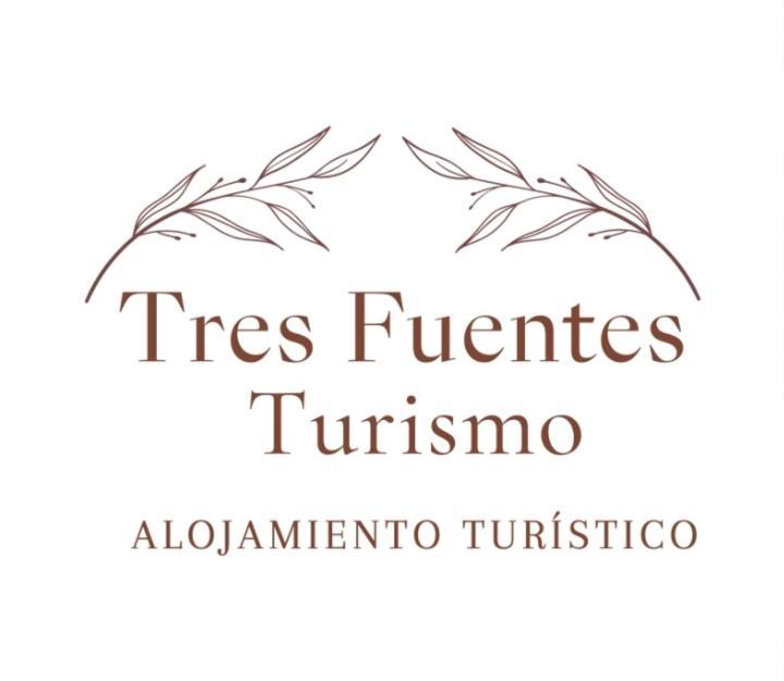Tres Fuentes Turismo Holiday home
