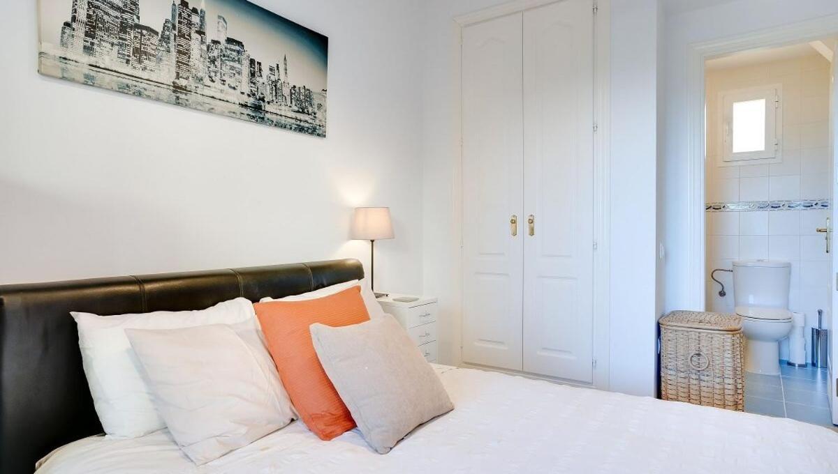 Lovely Aldea Apartamento
