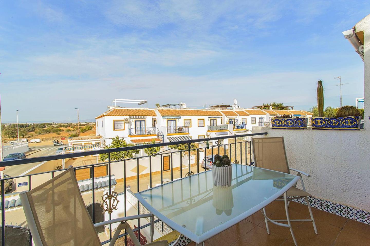 078 Views- Alicante Apartment Torrevieja