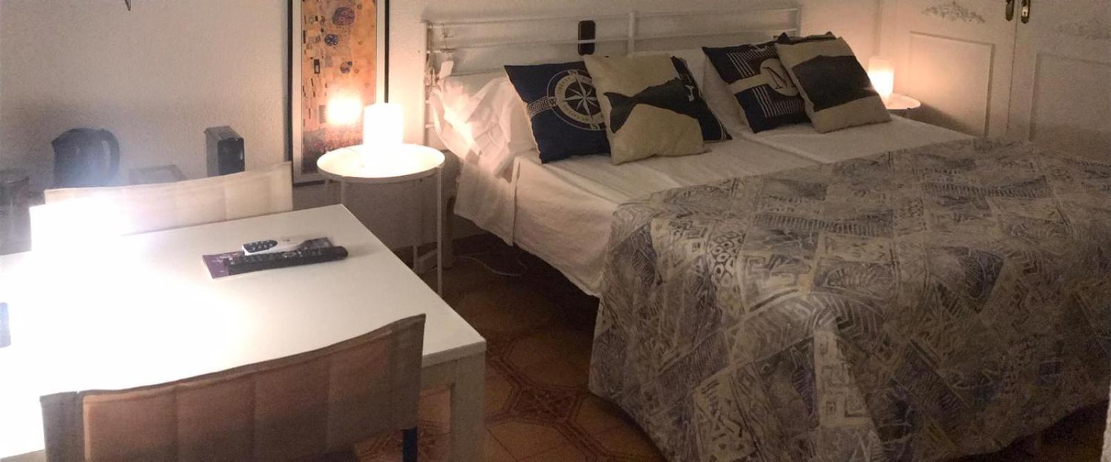 Homestay Bed&coffee - Habitacion En Vivienda Habitual Santa Pola
