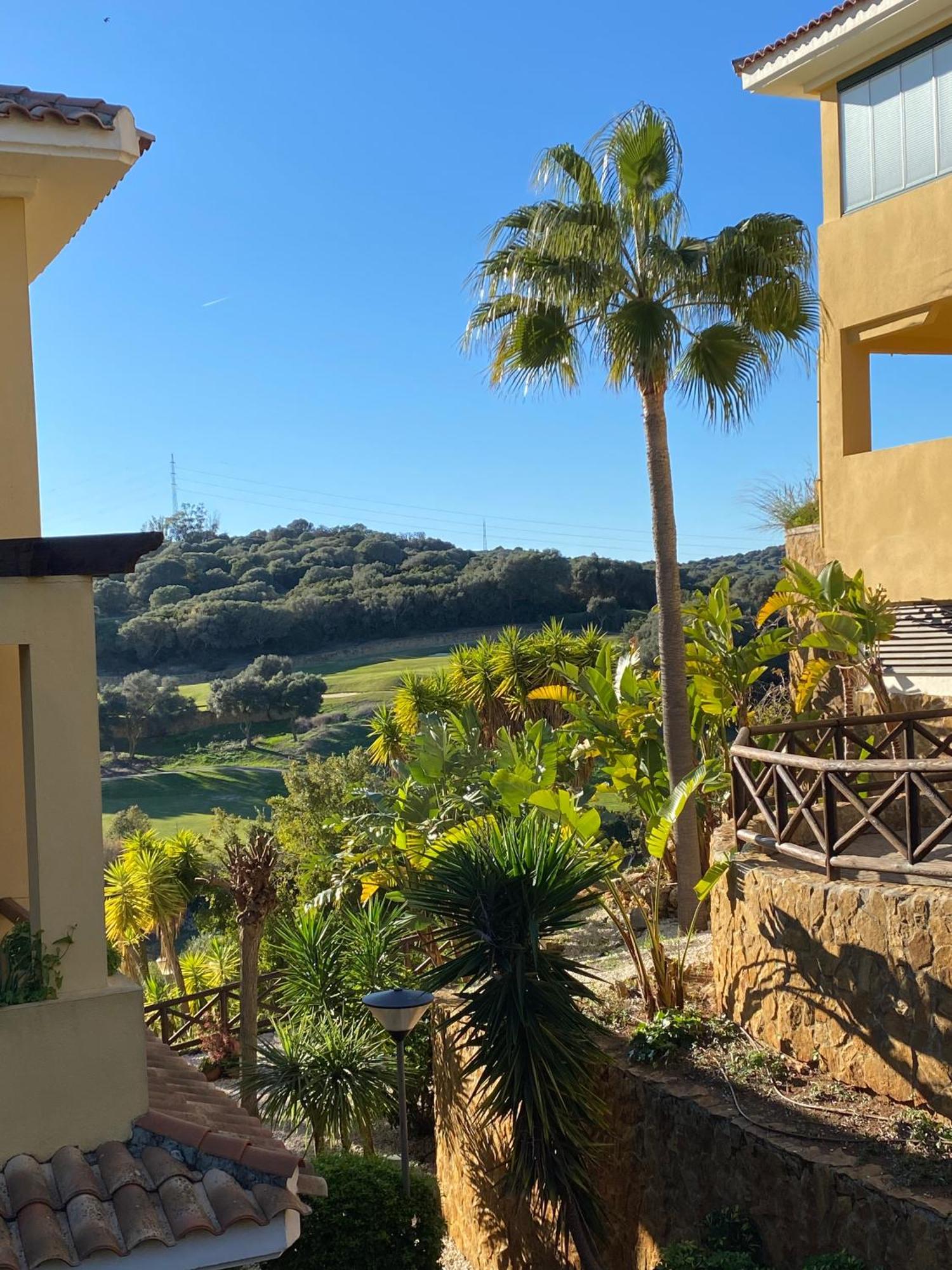 Apartment Sunny Retreat With Stunning View *