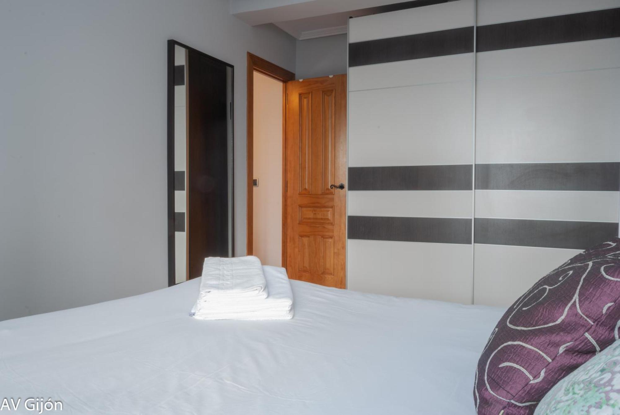 Av Premio Real 16 Gijon