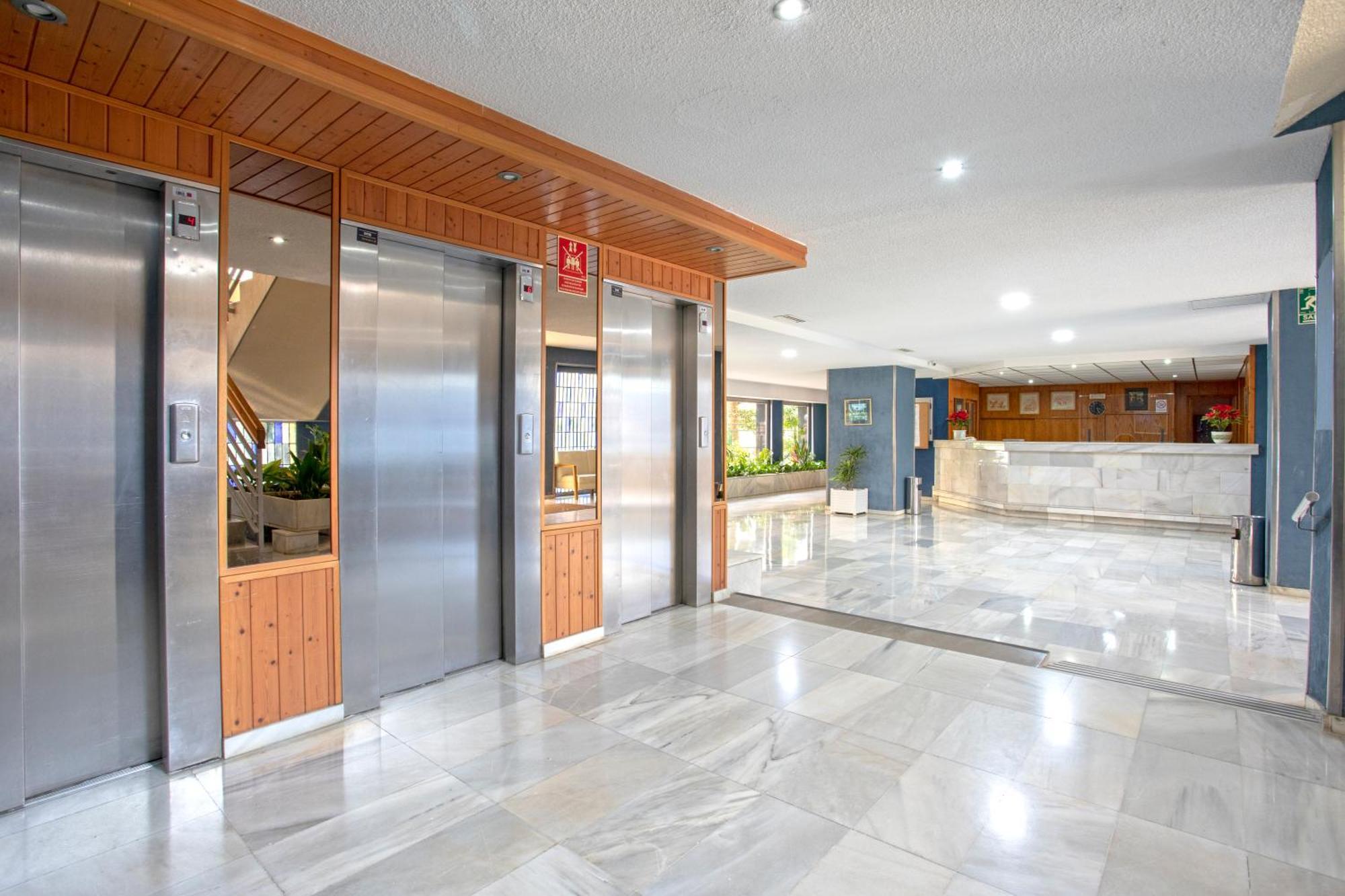 1003 - Seafront On El Paseo - Air Conditionning - Wi-fi - Smart Tv Apartamento