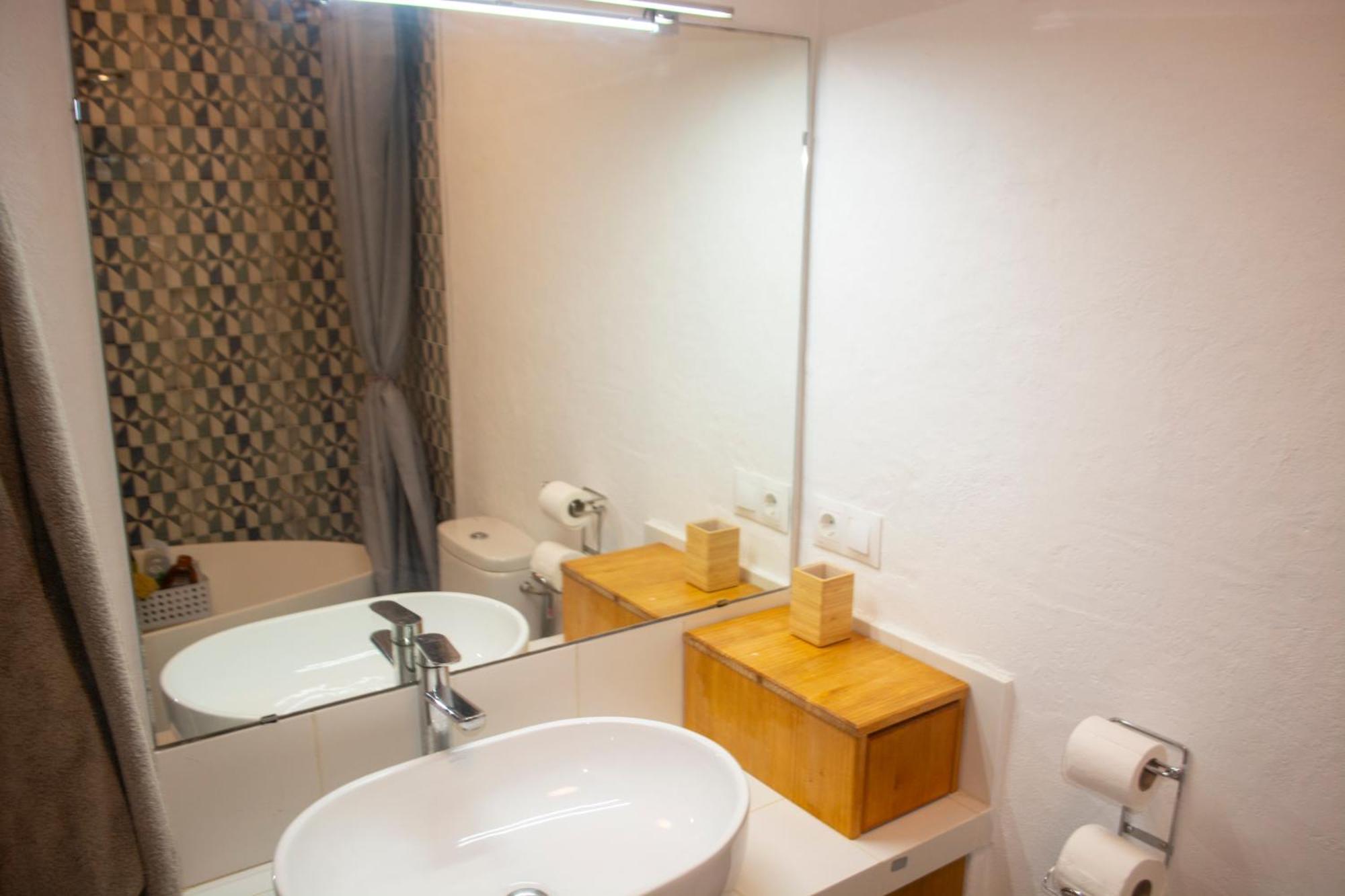 Jo - Stunning Front Line Beach House. L'Ametlla de Mar