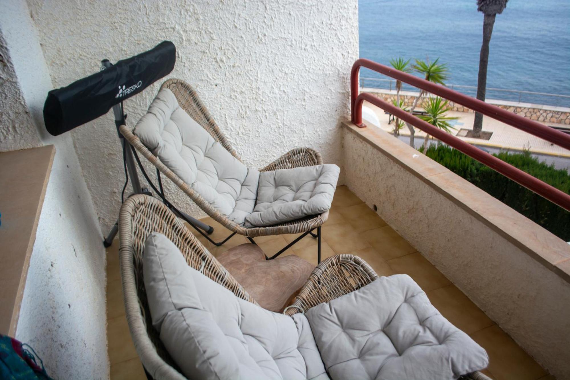 Holiday home Jo - Stunning Front Line Beach House. L'Ametlla de Mar