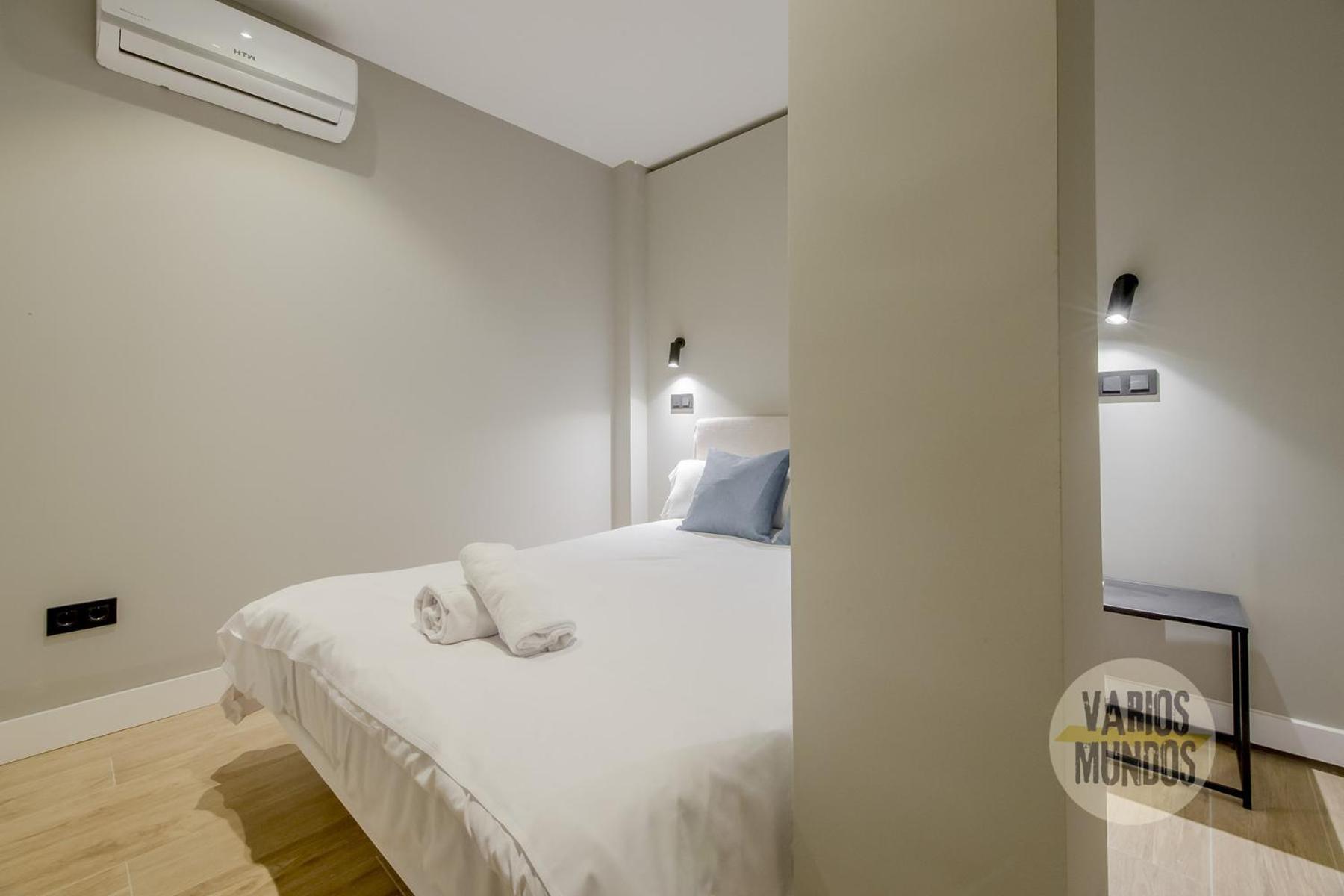 Urban And 5pax En Calle Silva-gran Via E2 * Madrid