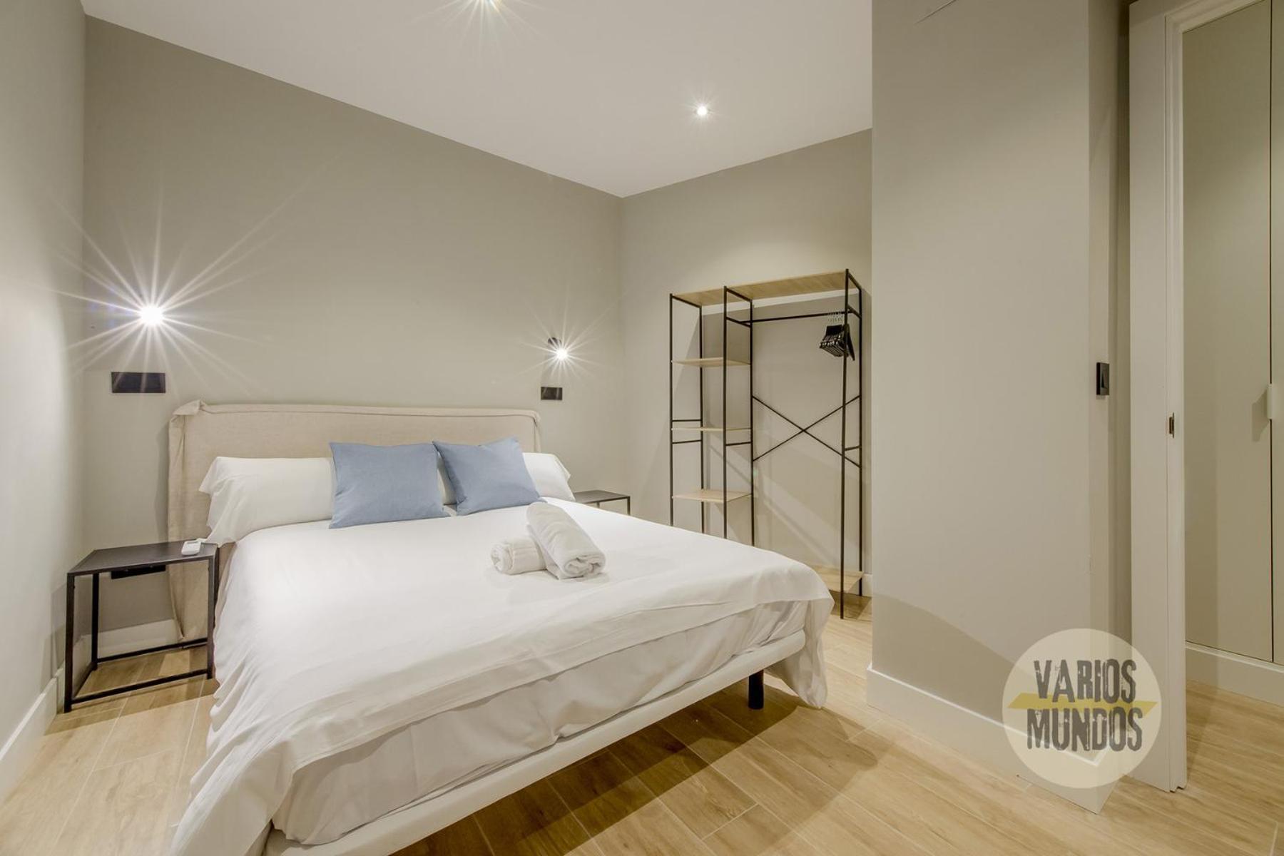 Urban And 5pax En Calle Silva-gran Via E2 *