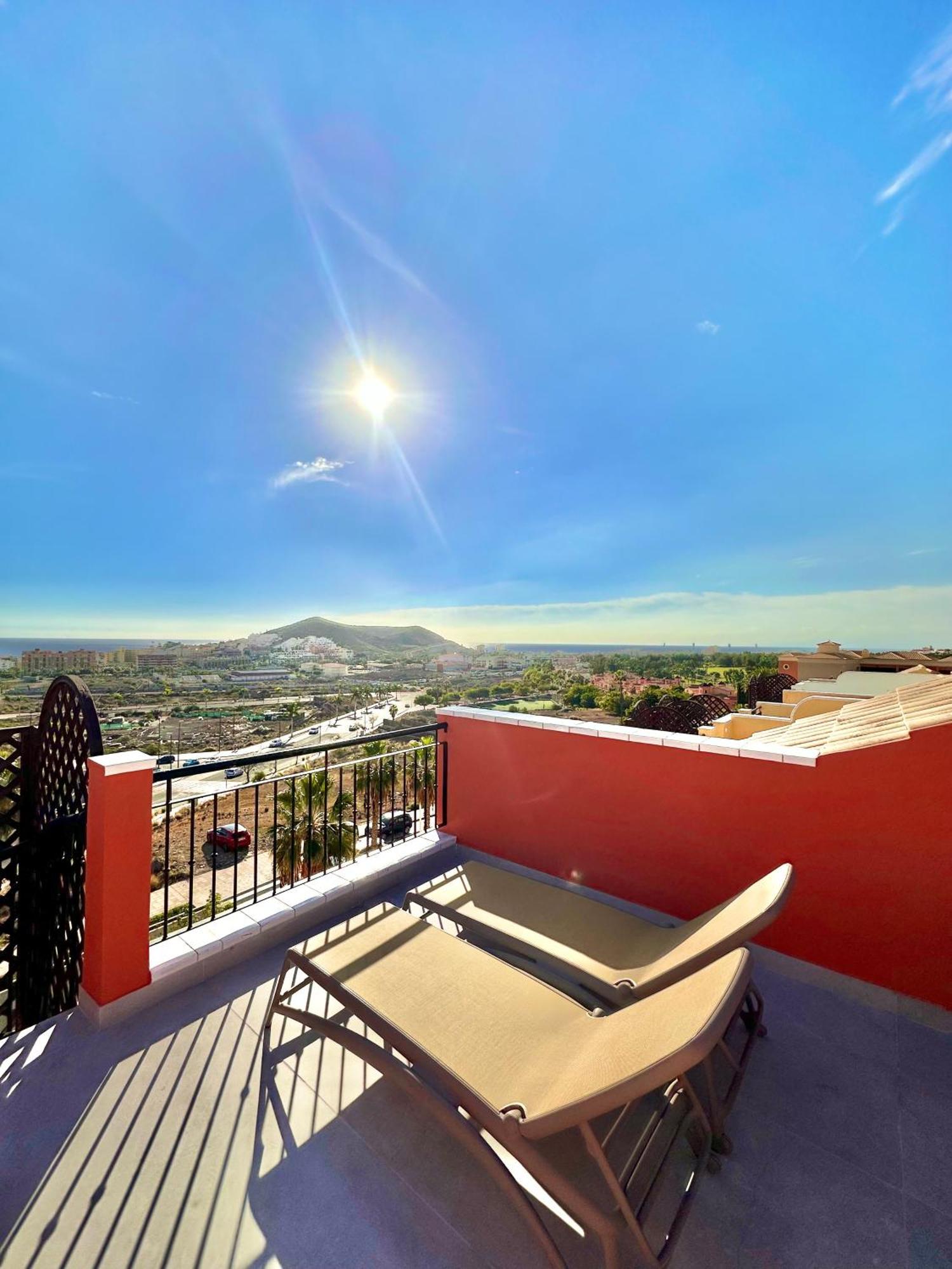 Sunset 3 & Heated Pool Apartment