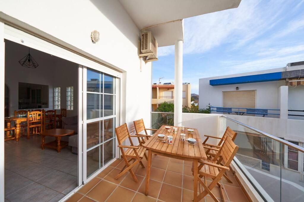 Vargas Medio Apartment