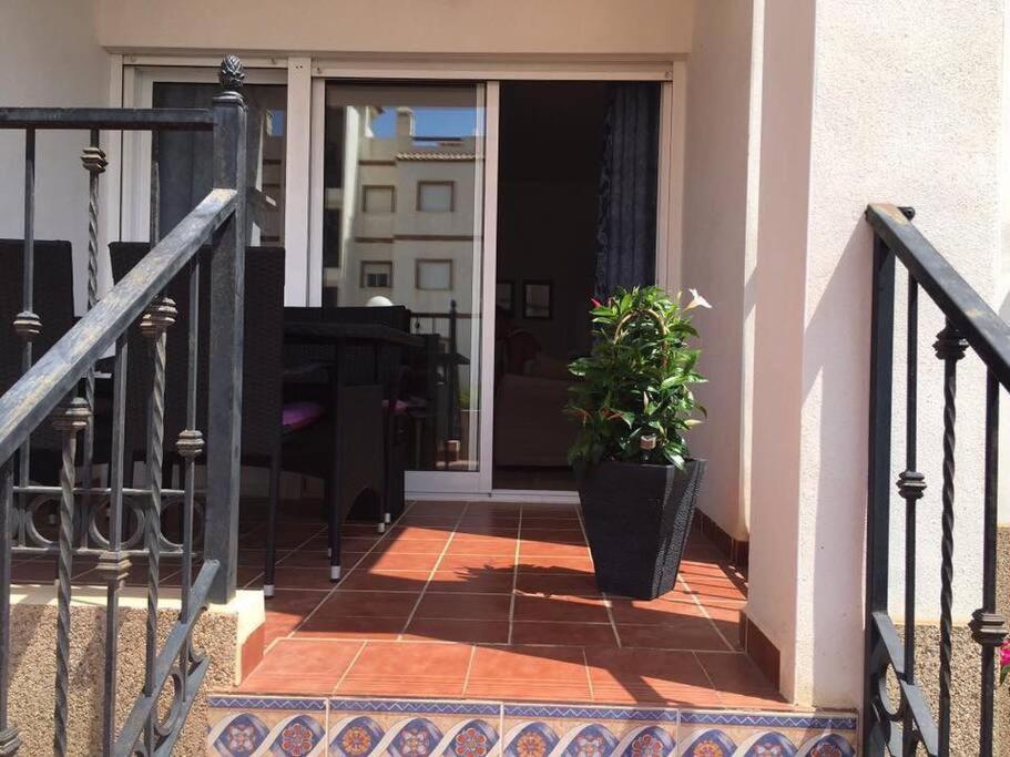 Lovely With Two Big Terrasses Apartment *