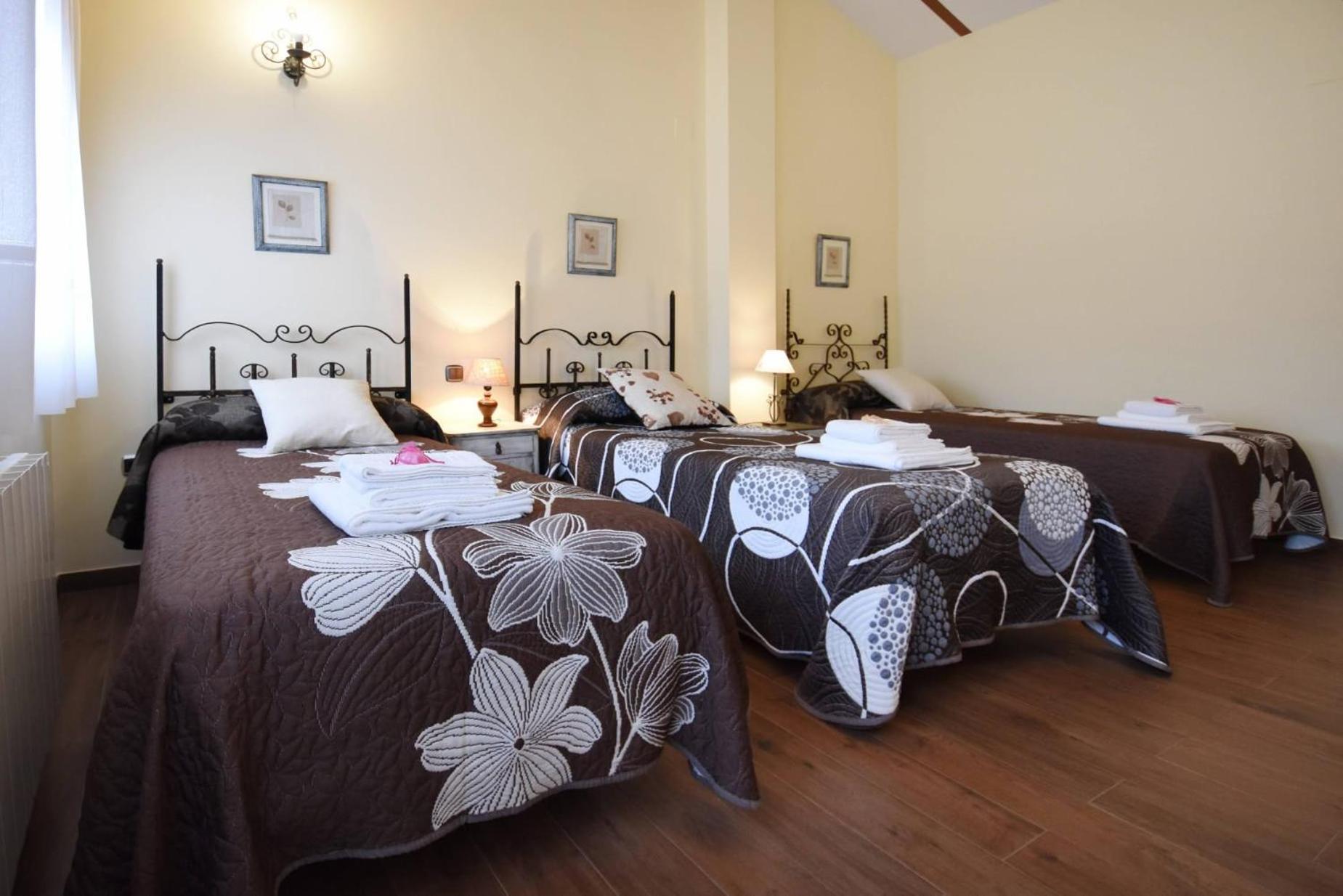 Holiday home Casa Torres Navas de Oro