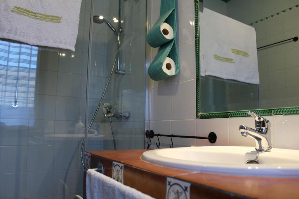 Chalet Cerezas Y Miel