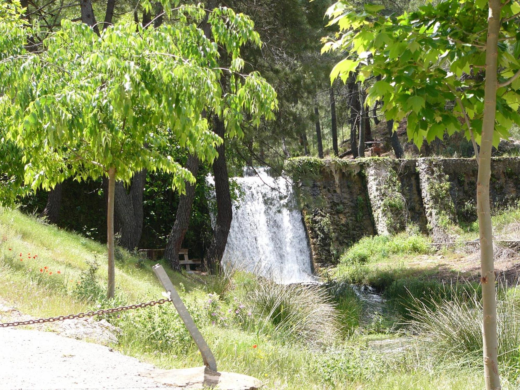 El Enebro * Villaverde De Guadalimar