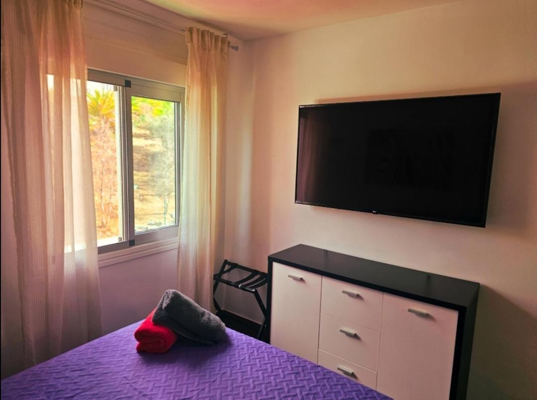 Cristimar H23 Big Pool, 3 Bedroom And 3 Baths Apartment *