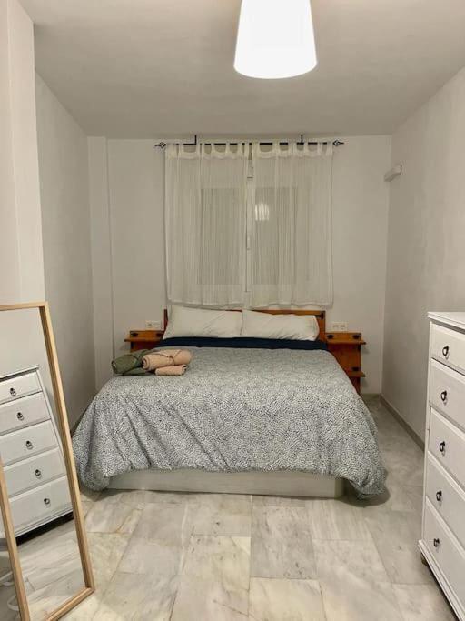 Acogedor Piso A Un Paso De Capital. Apartment Granada