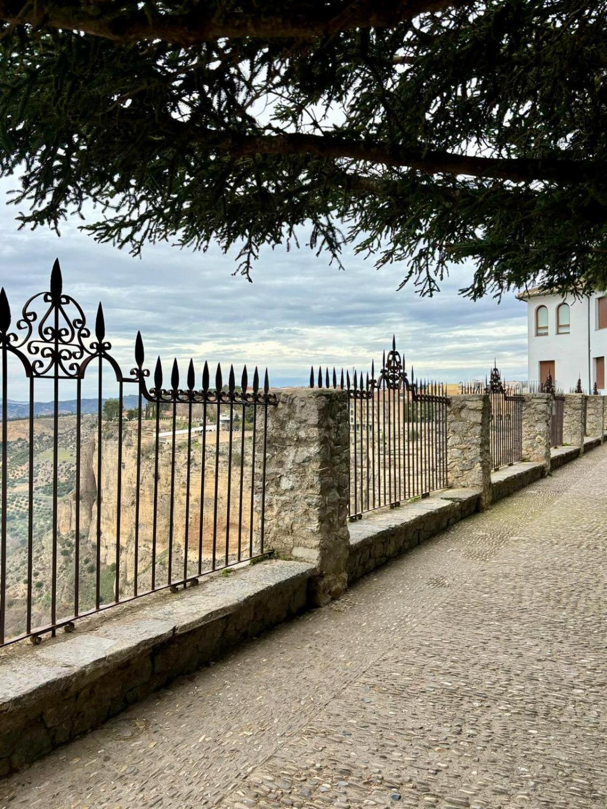 Gav Mondragon Apartment Ronda