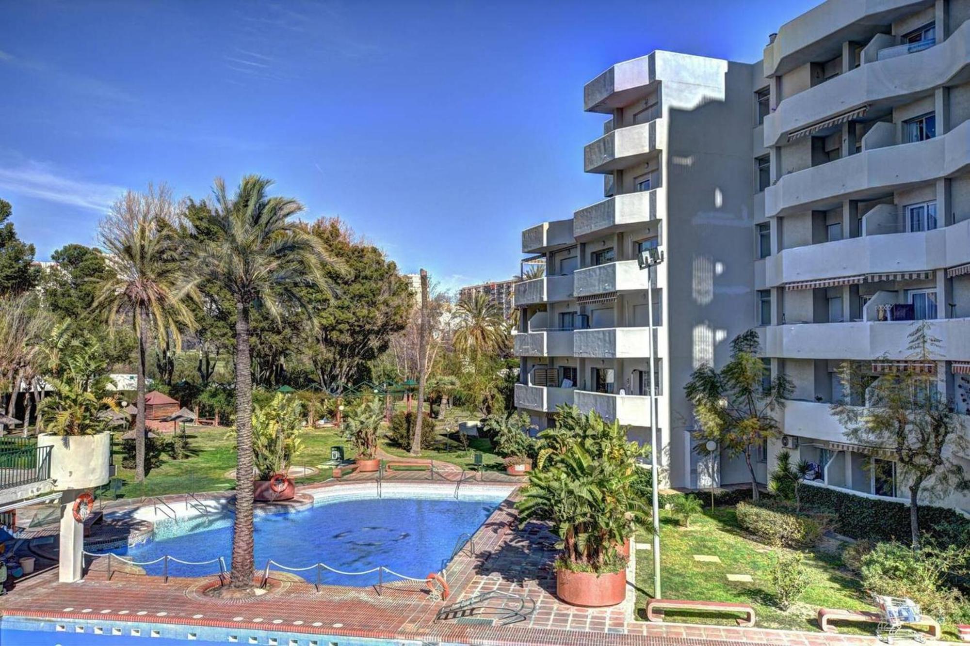 Spacious In Benalbeach With Sea Views Apartment *