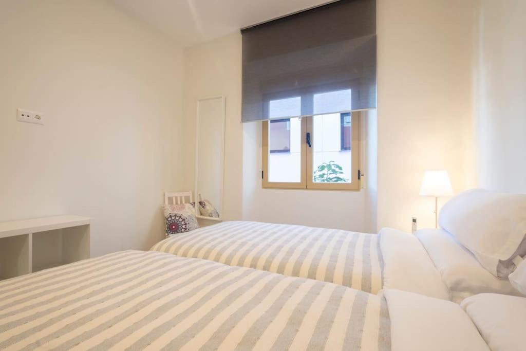 Aire Acondicionado En Toda La Casa Y Parking Incluido Apartamento Granada