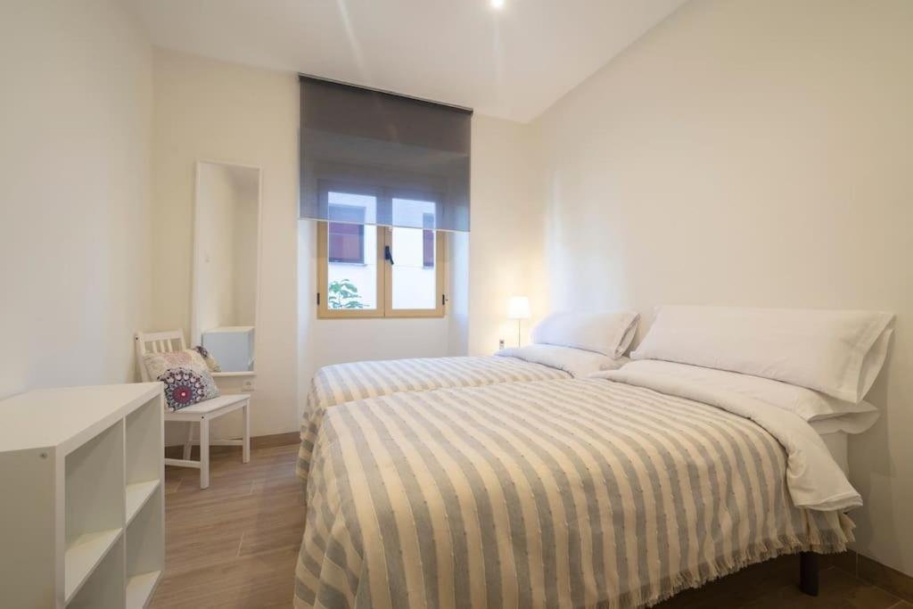 Aire Acondicionado En Toda La Casa Y Parking Incluido Apartamento Granada