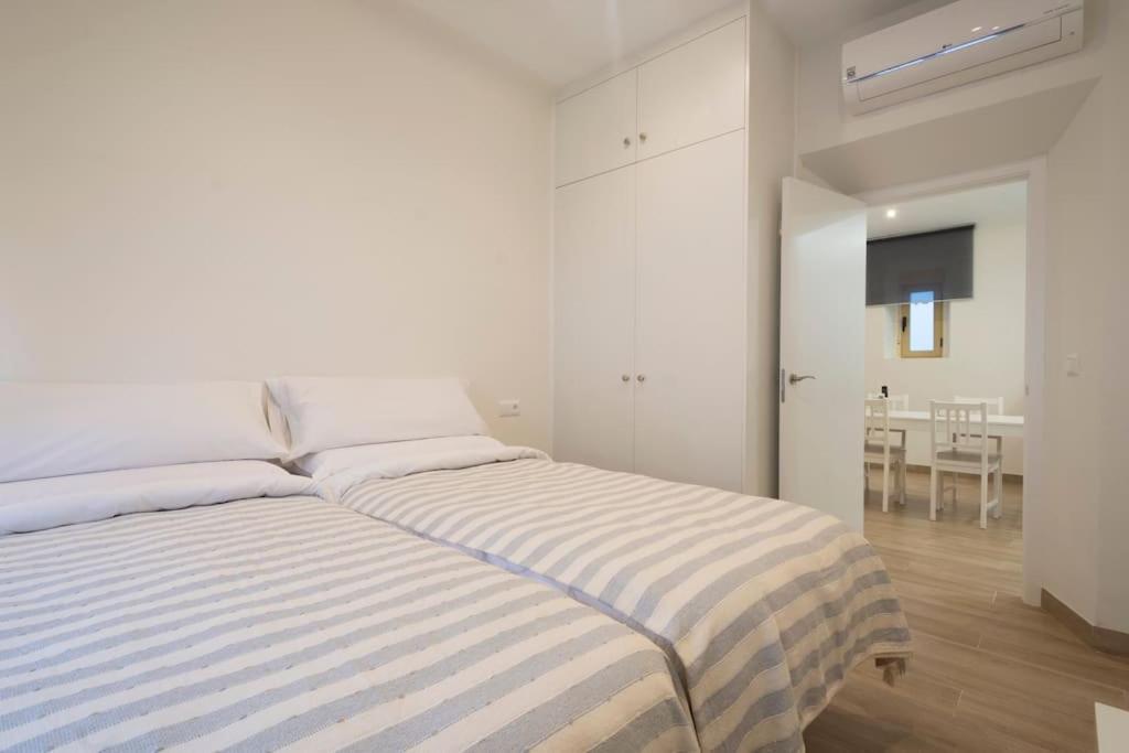 Aire Acondicionado En Toda La Casa Y Parking Incluido Apartamento