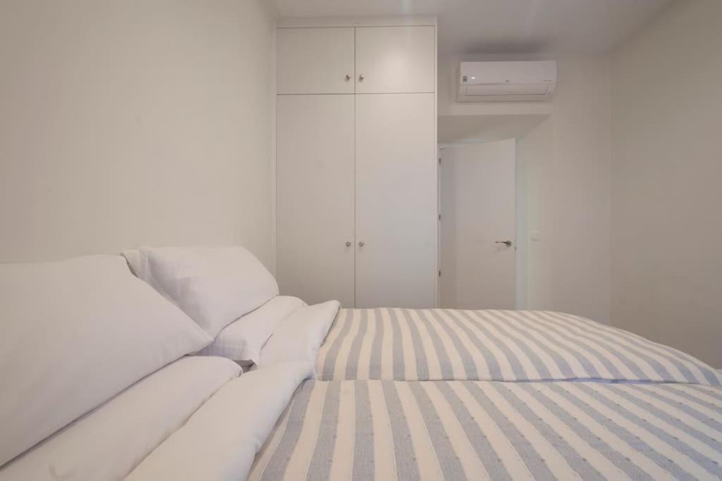 Aire Acondicionado En Toda La Casa Y Parking Incluido *
