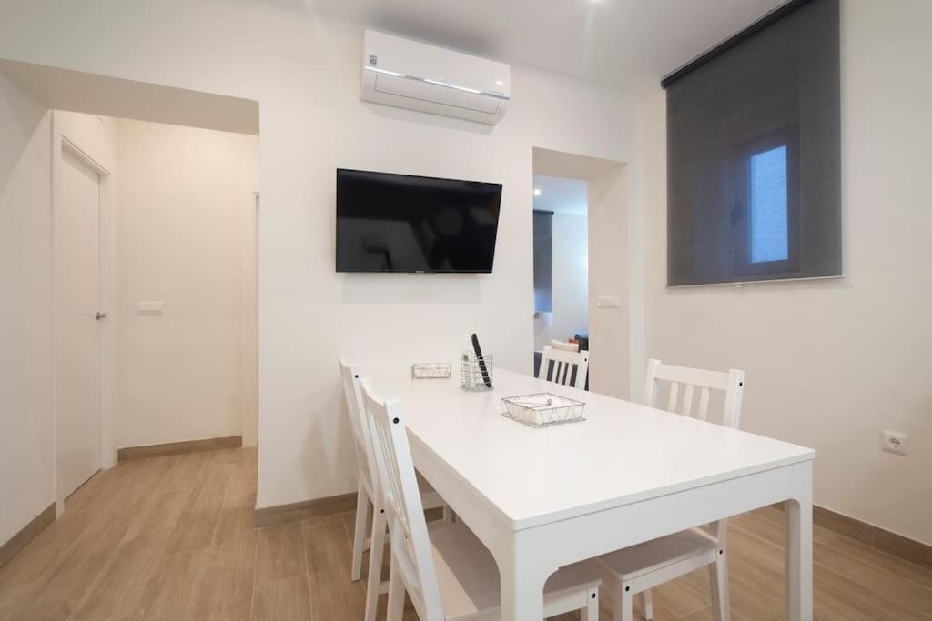 Aire Acondicionado En Toda La Casa Y Parking Incluido Apartamento