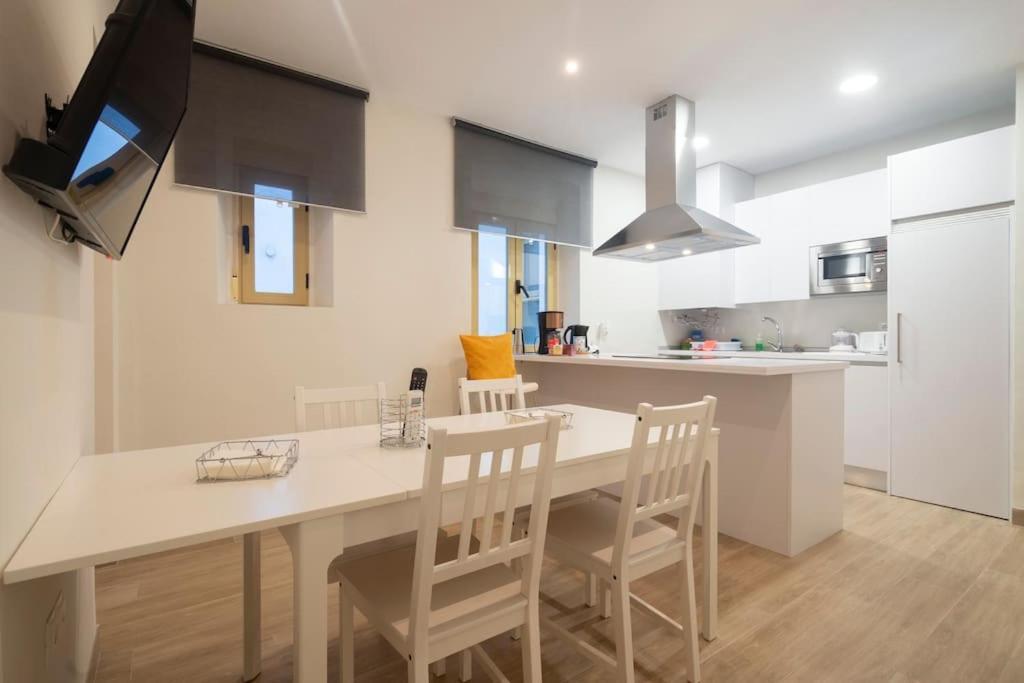 Aire Acondicionado En Toda La Casa Y Parking Incluido Apartamento