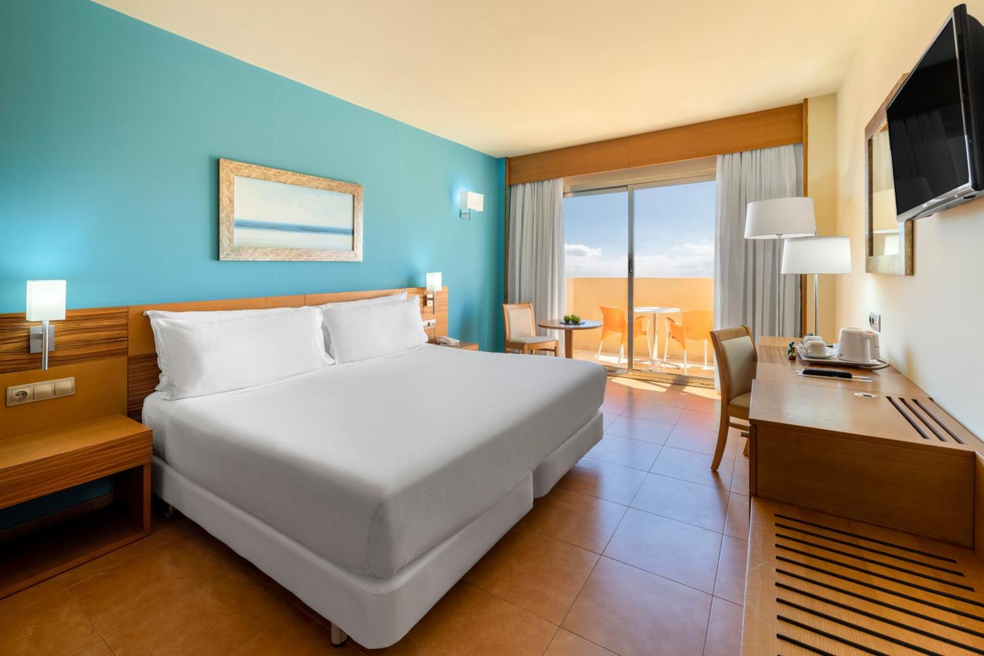 Elba Carlota & Golf Resort