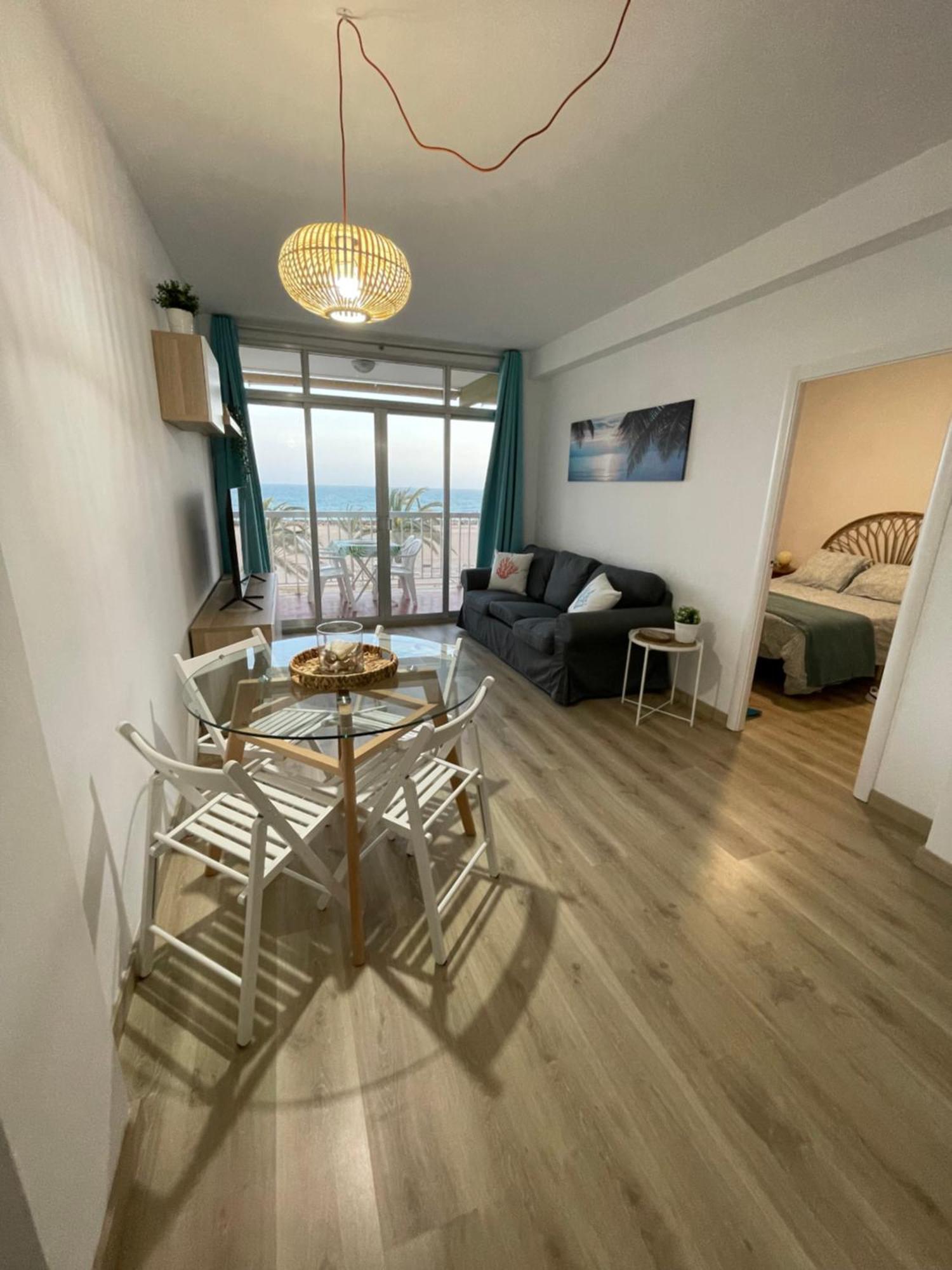 Primera Linea De Playa Con Preciosas Vistas Al Mar Apartment