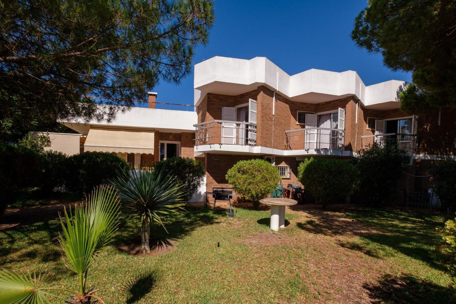 Casa Del Abuelo * Isla Canela